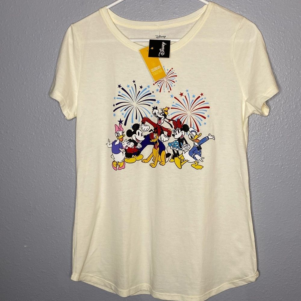 NWT New Disney Mickey Minnie Mouse Donald Duck Disneyland Short Sleeve TShirt